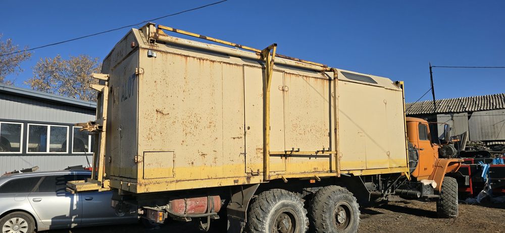 Продам кунг с Урала