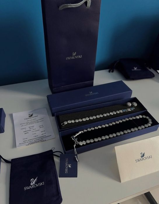 Set Swarovski Angelic - Lantisor, Bratara, Cerceri+ accesori