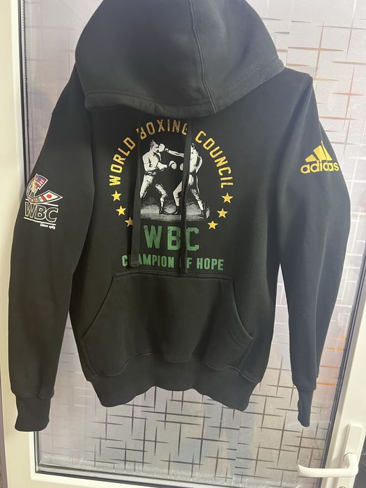 Vand hanorac xs de la adidas boxing  wbc heritage