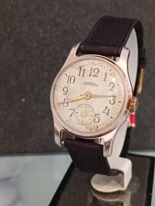 Руски ръчен механичен часовник ПОБЕДА