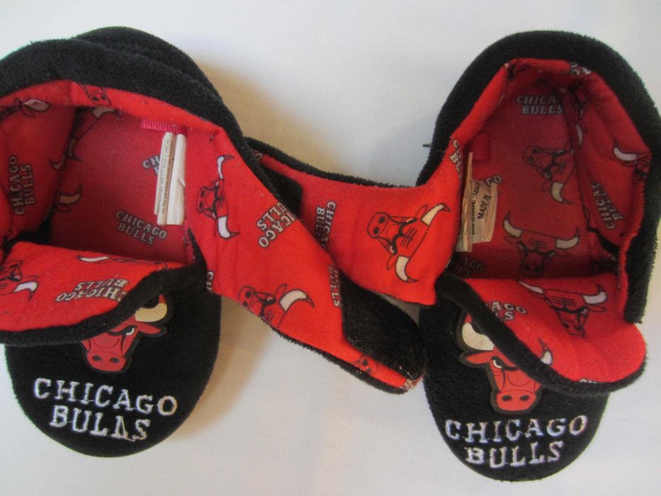 Papuci casa pentru copil, Chicago Bulls, lungime brantz=15cm, noi