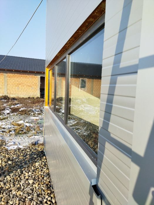 Executam accesorii pentru hale industriale