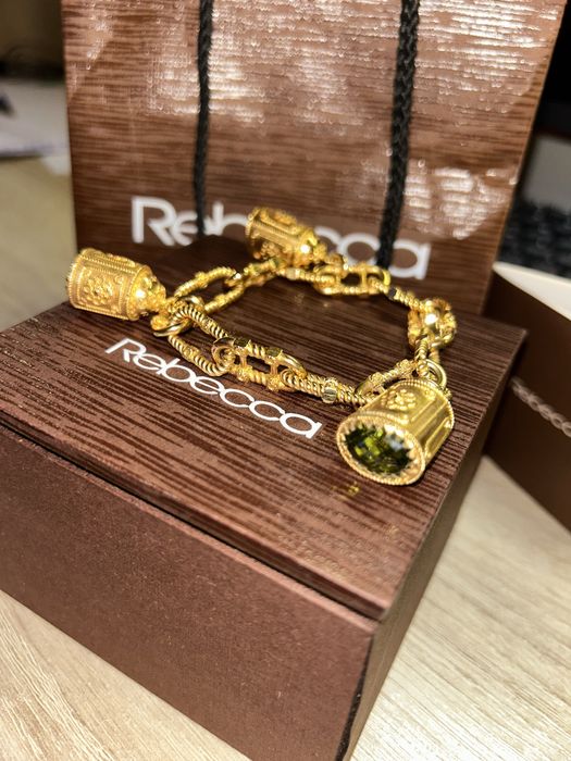 Гривна Rebecca с камъни нова