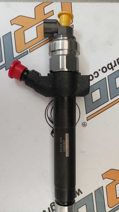 Нова дюза DENSO DCRI105800-Citroen ,Fiat ,Ford, Peugeot