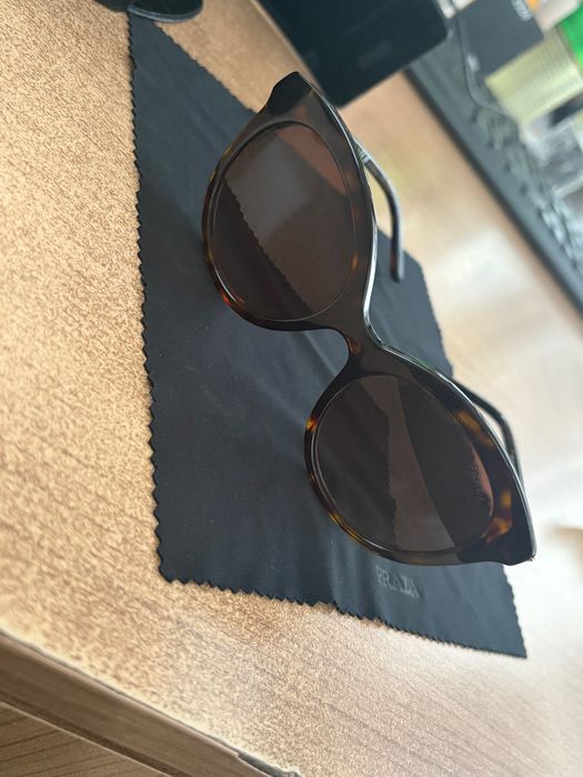 Оригинални слънчеви очила PRADA