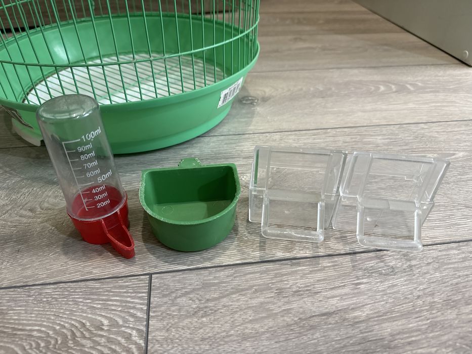 Клетка для попугаев,