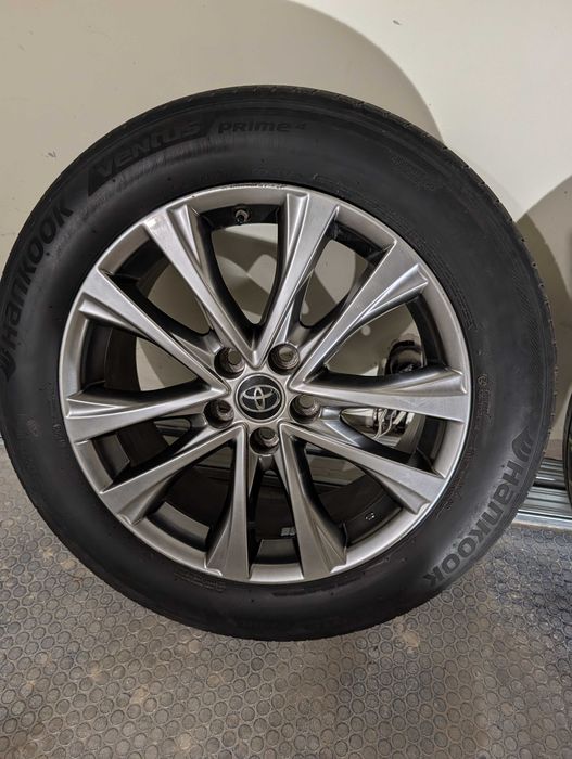 4 броя Алуминиеви Джанти Toyota rav4 18" 225/60  2016 оригинални тойота рав4 лети 18ки гуми датчици за налягане