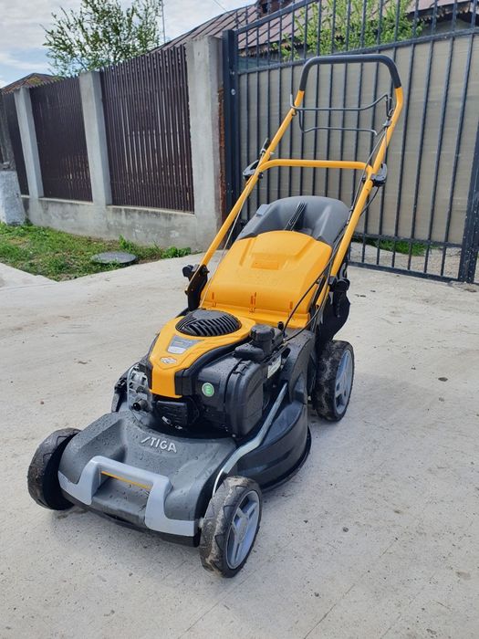 Masina de tuns iarba gazon Stiga