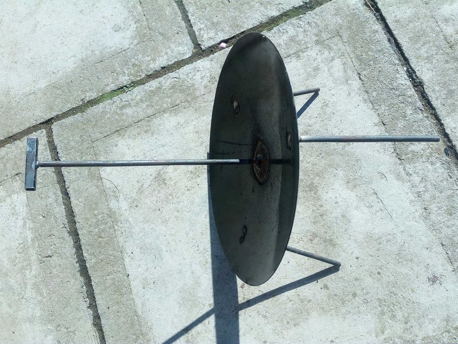 Vand gratar din taler de disc agricol cu stanta