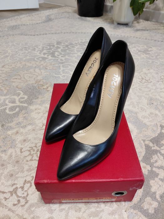 Кожаные туфли в хорошем состоянии