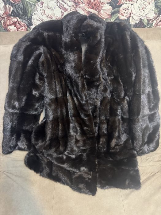 Шуба норковая в отличном состоянии
