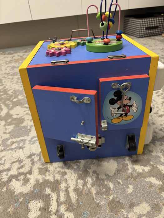 Продам бизи куб для детей