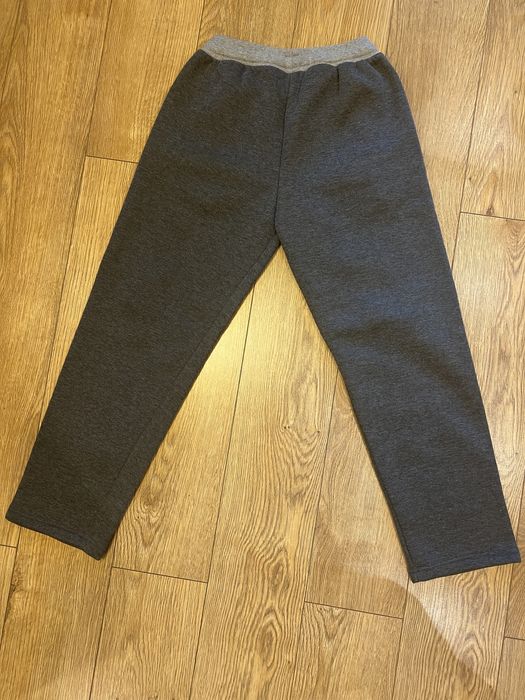 Нов вариран детски анцуг с два предби джоба, ластик и връзки, 140 р-р