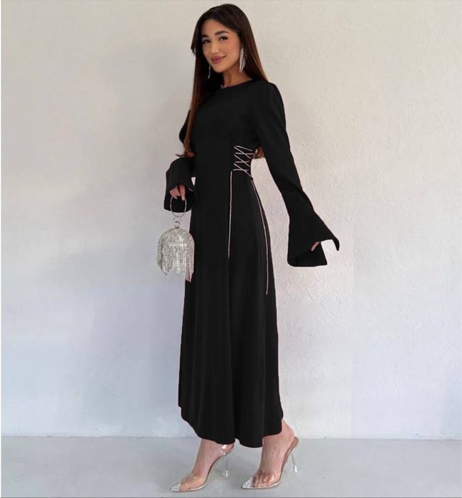 женский платье почти новый