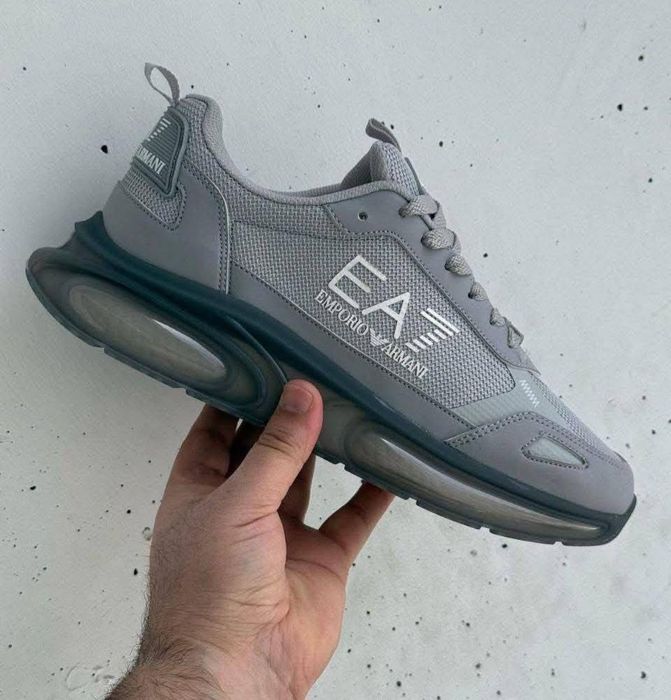 Adidasi dama si barbati