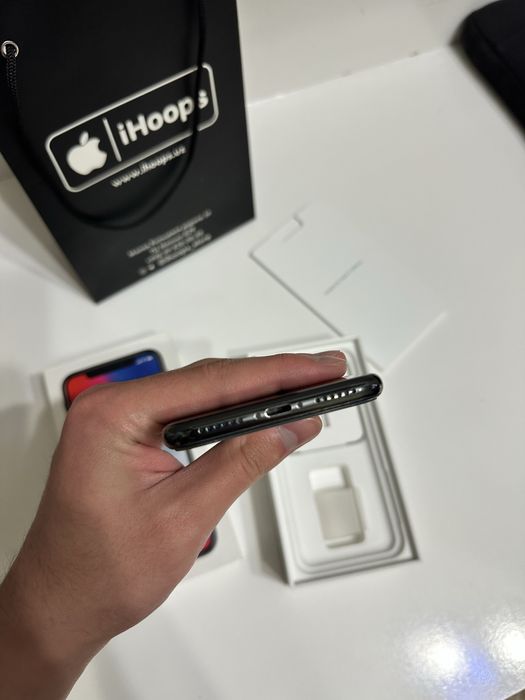 Продается iPhone X
