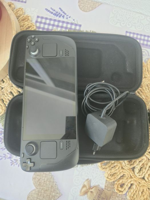 Steam  Deck 256 GB LCD