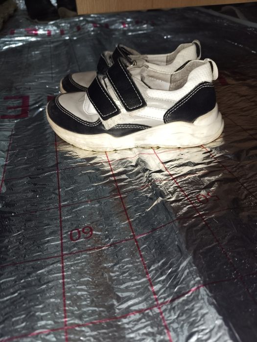 Продается обуви для мальчика