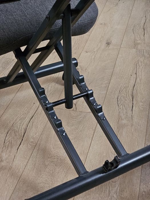 Ергономичен коленичещ стол