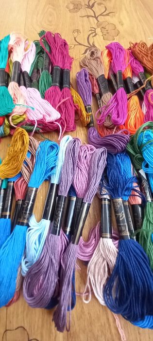 Нитки мулине ,цена за 100 шт