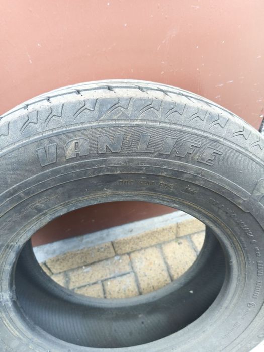 Гуми 2 броя………….. …