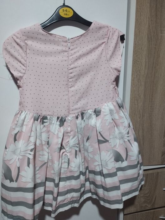 Розова рокля на цветя 110 рр