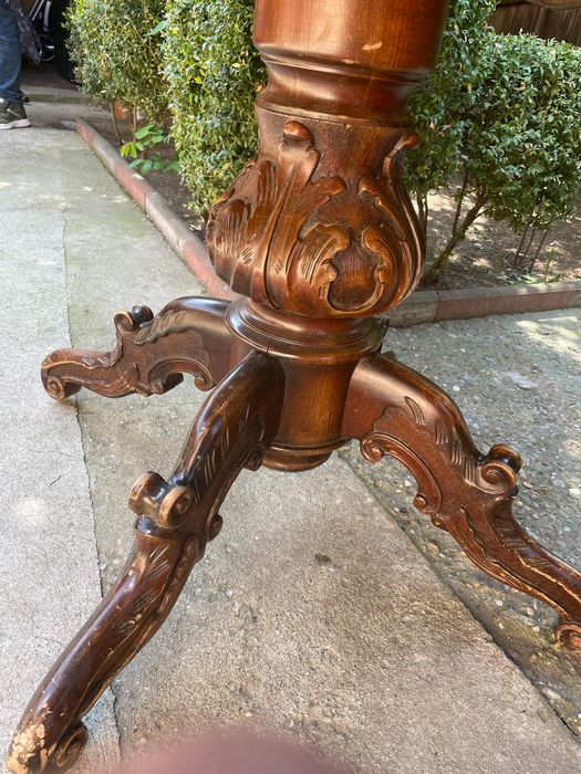 Masa rotunda sufragerie livingrum lemn natural  stil baroc lemn antic