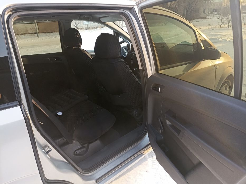 Продам Опель Зафира Б