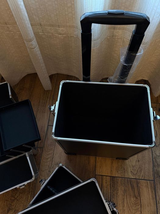 Troler compartimentat