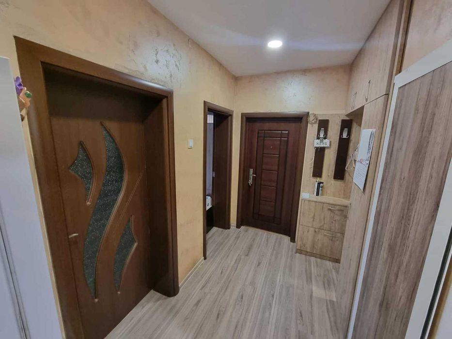 Топ цена-Етаж от къща, гр. Ямбол Център