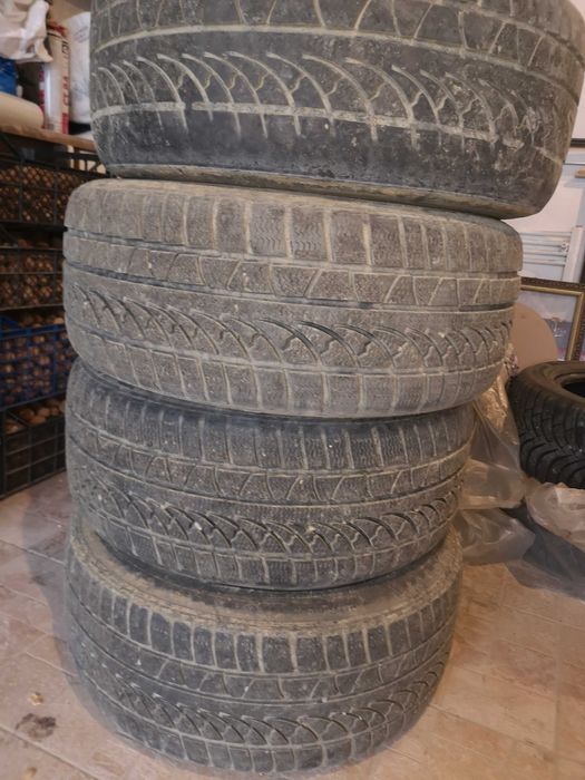 Cauciucuri de iarnă 195/55 R16 hankook