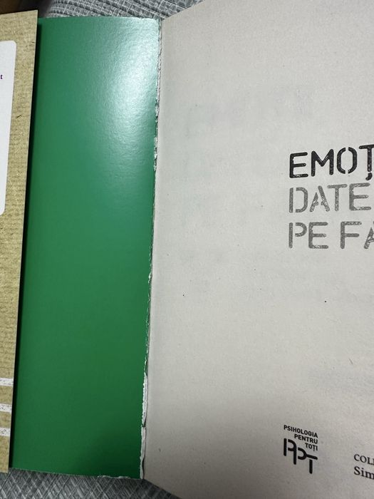 Emotii date pe fata Carte
