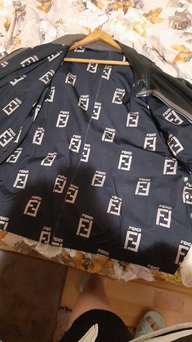 Продавам кожено яке от кенгуро на марката Ponto