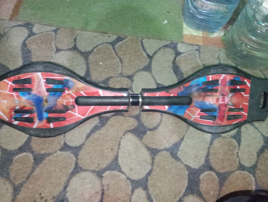 Роллерсёрф скейтборт