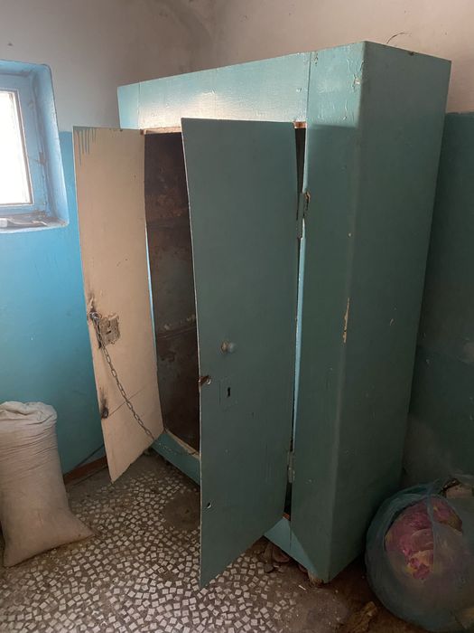 Сейф шкаф металический