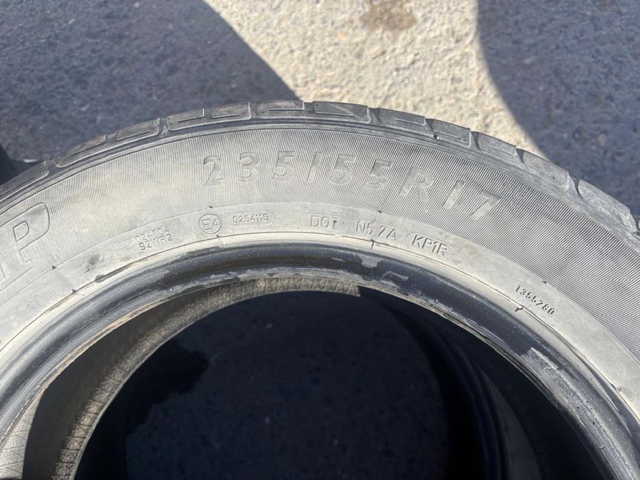 Шины Dunlop.