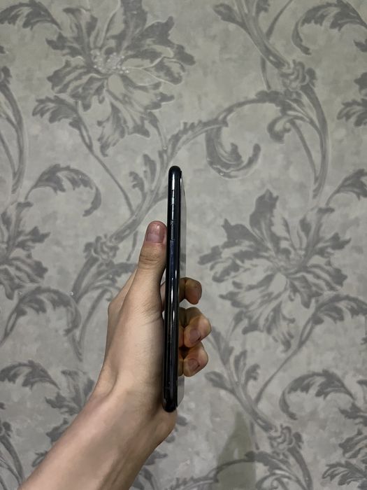 Продам айфон 11 про макс