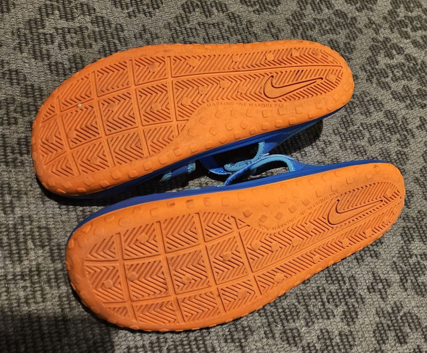 Спортни обувки и сандали Nike