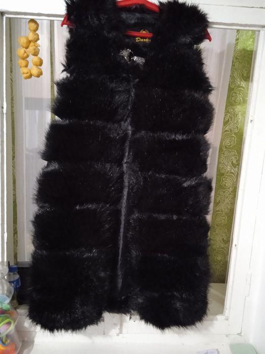 Безрукавка женская