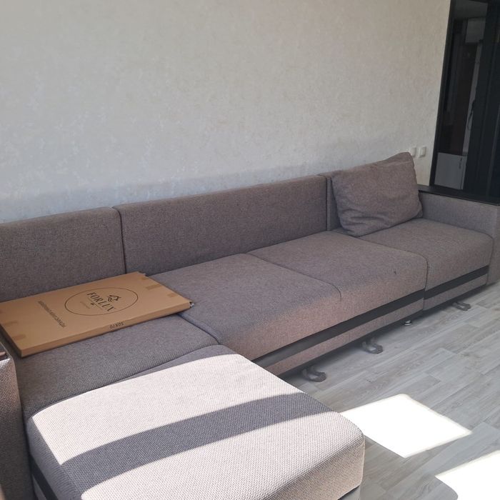 Диван для зала или гостиной, цена договорная