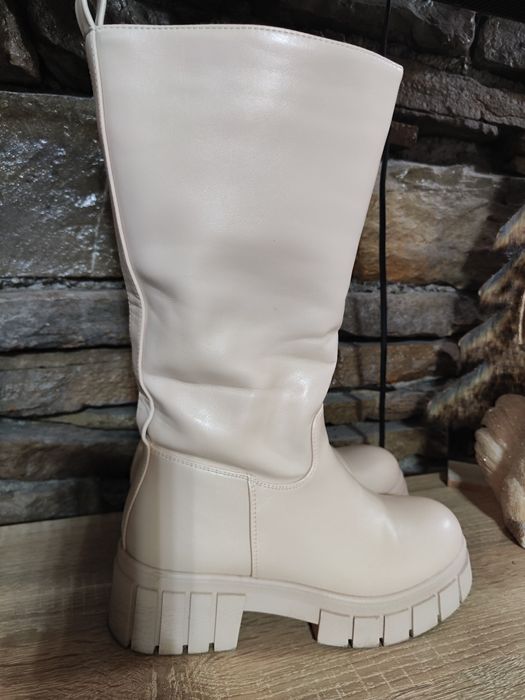 Дамски зимни боти