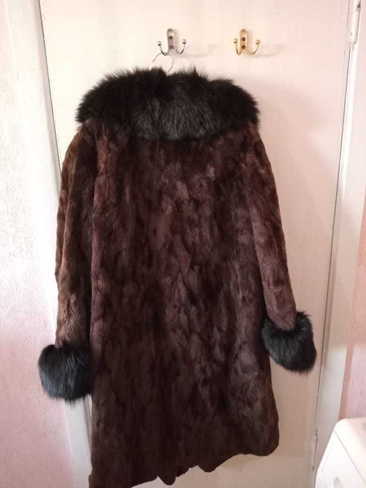 Продам норковую шубу