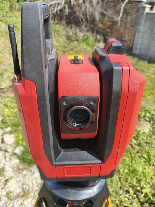 Hilti PLT 400 + PLC 400 - Система за трасиране