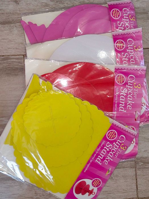 Suport etajat pt prajituri, briose, 2 buc/set, diverse modele