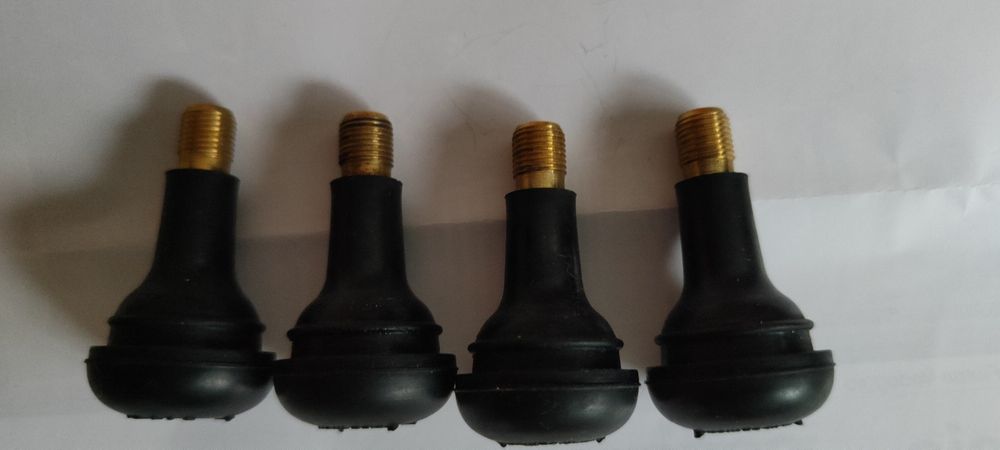 Set de 4 valve auto model TR 415, noi, cu ventil