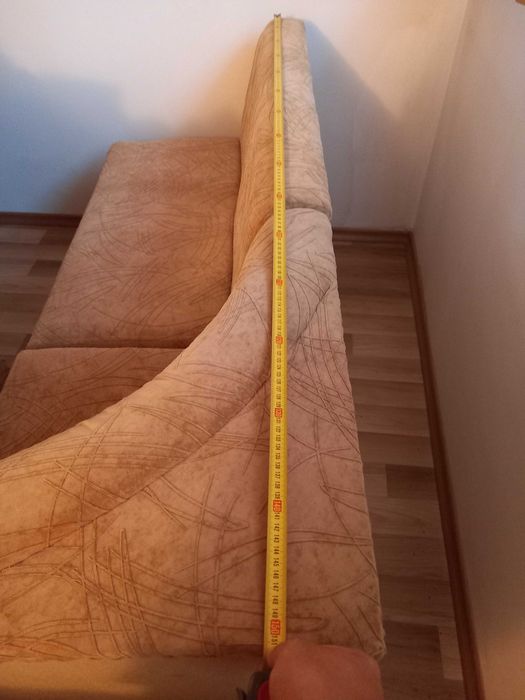 Дивани с кресла.