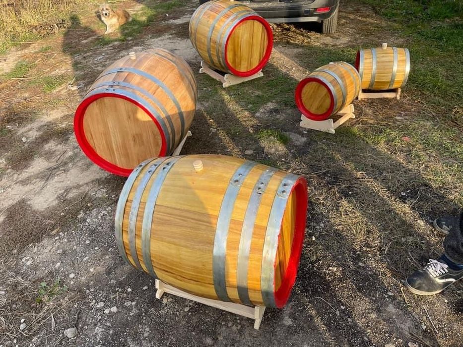 Butoi din lemn de stejar sau de dud