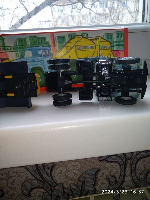 Модель 1:43 муковоз ЗИЛ ссср