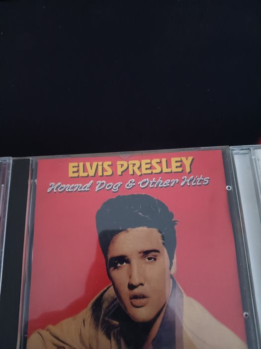 CD-uri Muzica Elvis Bob Marley Katy Perry Christina Aguilera Pink Cher