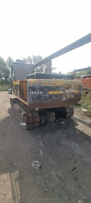 Продам гусеничный экскаватор JCB JS220LC